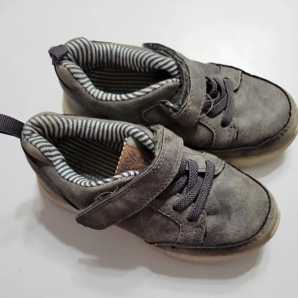 Oshkosh Bgosh Boys 9 Casual Sneaker Black Low Top‎ Hook & Loop Lace Up Comfort
